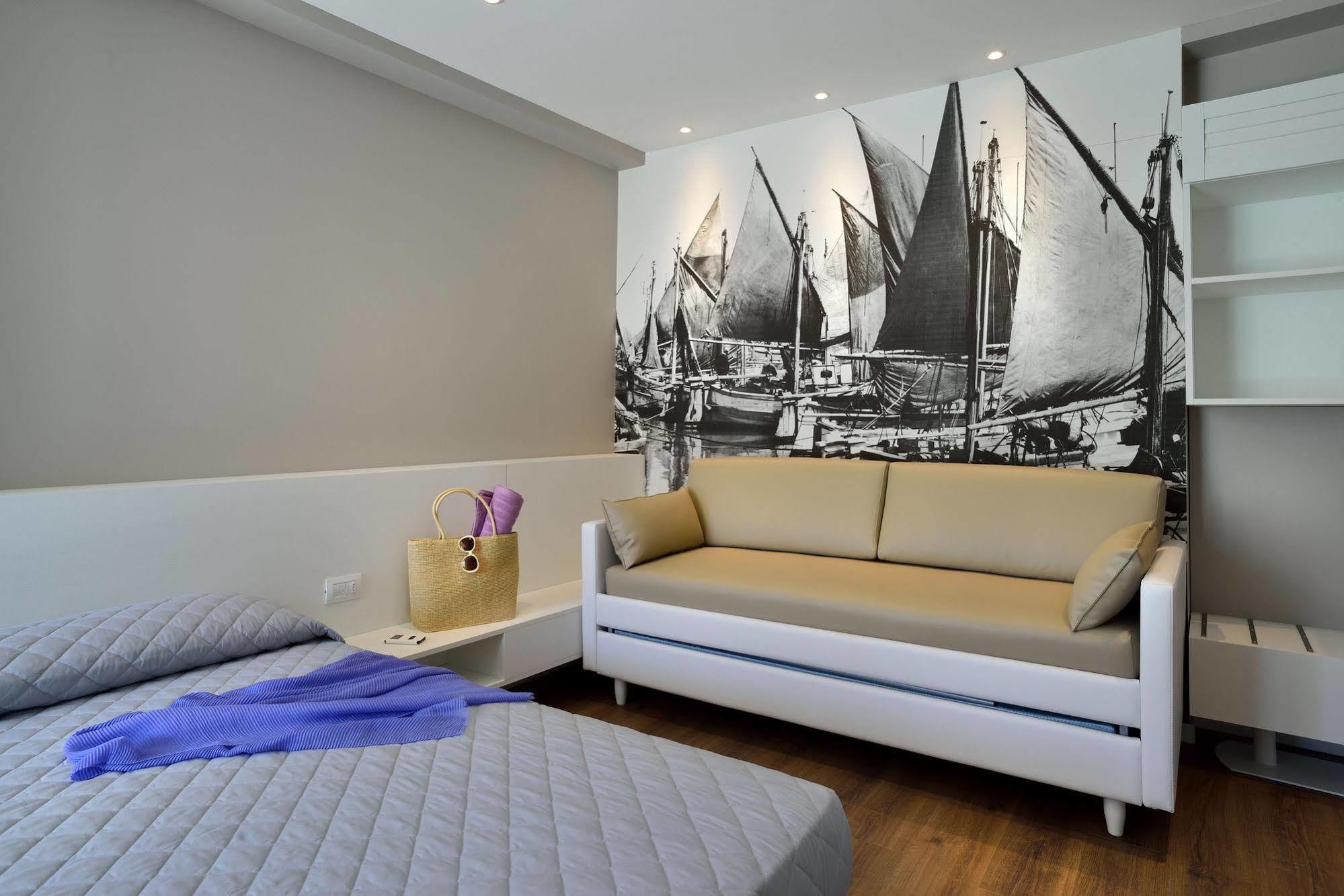 Embassy Hotel & Spa カットーリカ エクステリア 写真