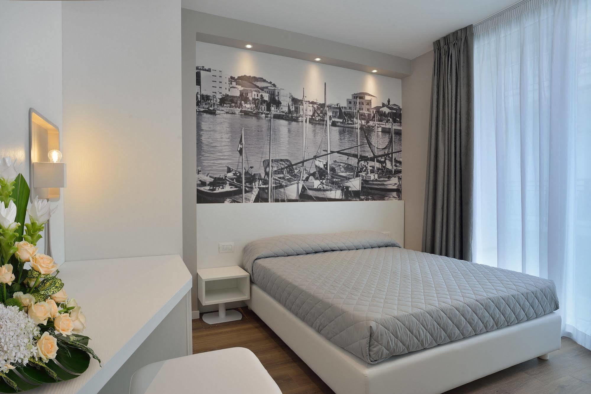 Embassy Hotel & Spa カットーリカ エクステリア 写真